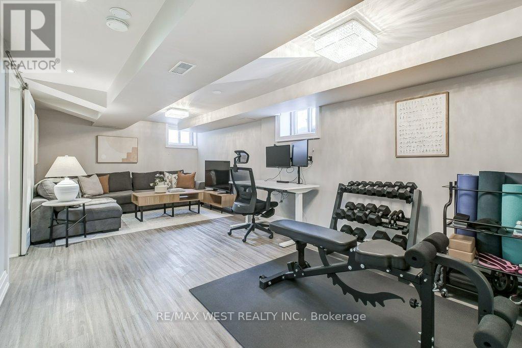 195 Berry Road, Toronto, Ontario  M8Y 1X2 - Photo 21 - W12736300