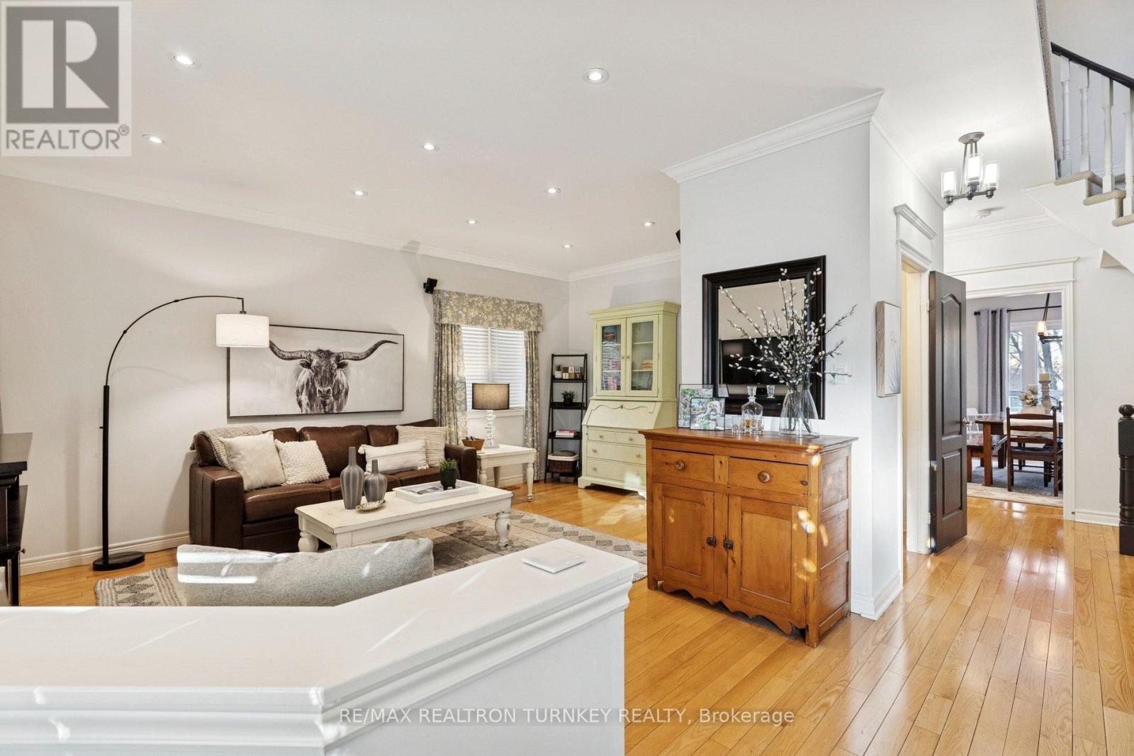 407 Seneca Court, Newmarket, Ontario  L3X 2C8 - Photo 8 - N12735918