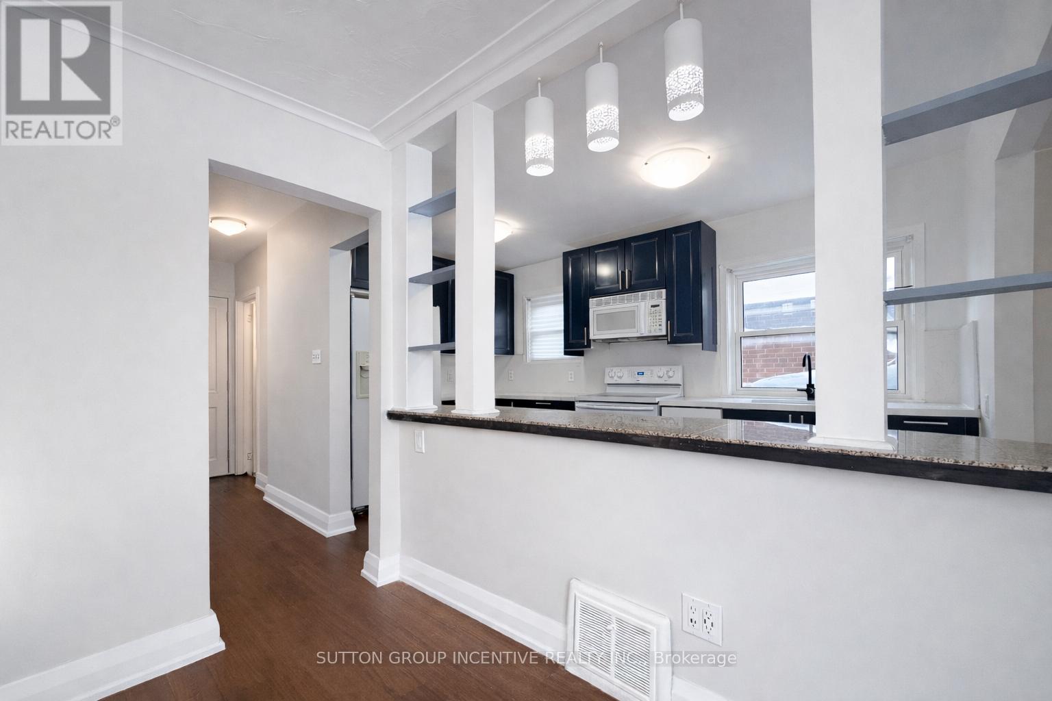 65 Barrhead Crescent, Toronto, Ontario  M9W 3Z8 - Photo 10 - W12736486