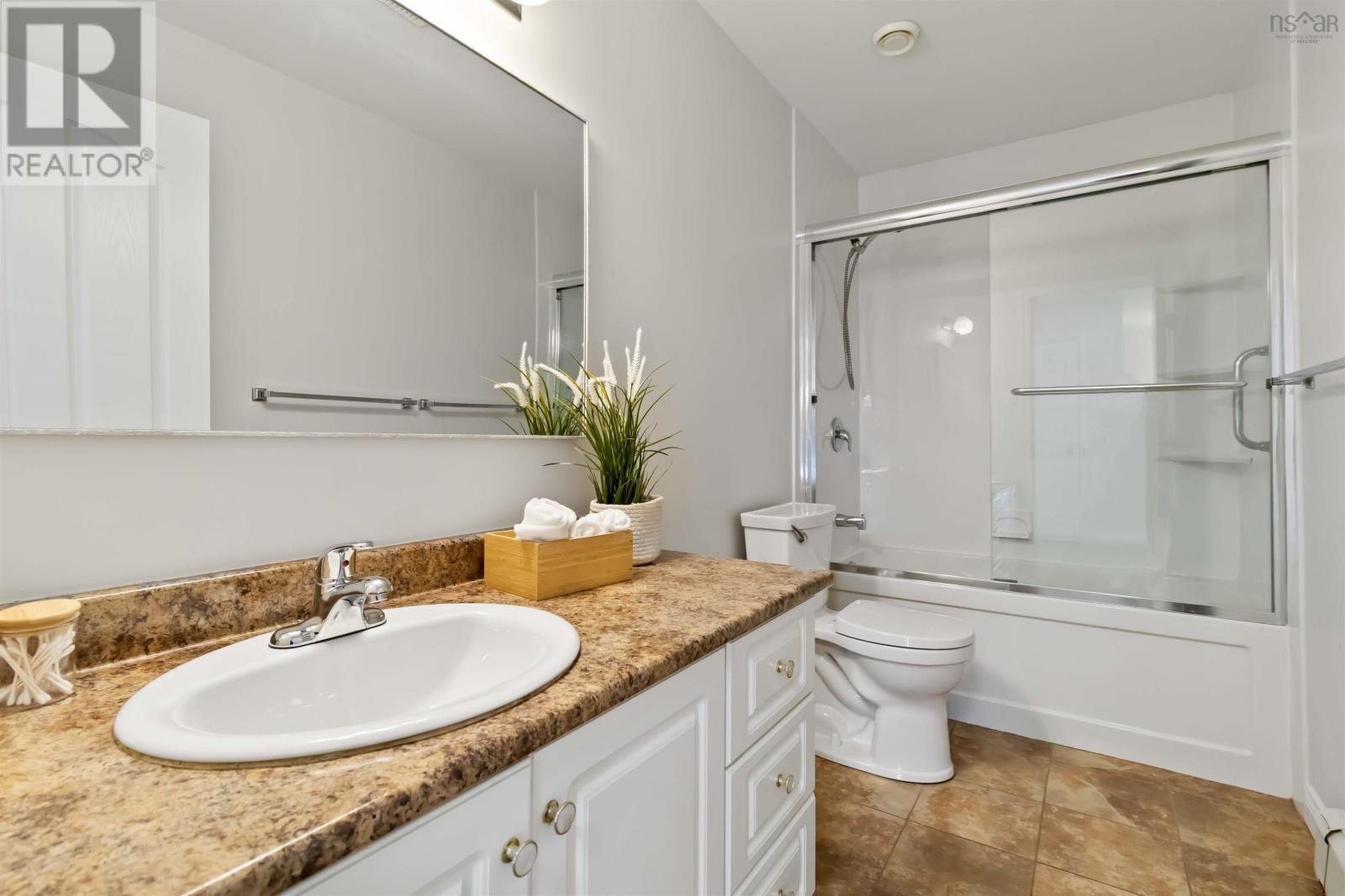 3 Binnacle Court, Bedford, Nova Scotia  B4A 4A3 - Photo 35 - 202601613