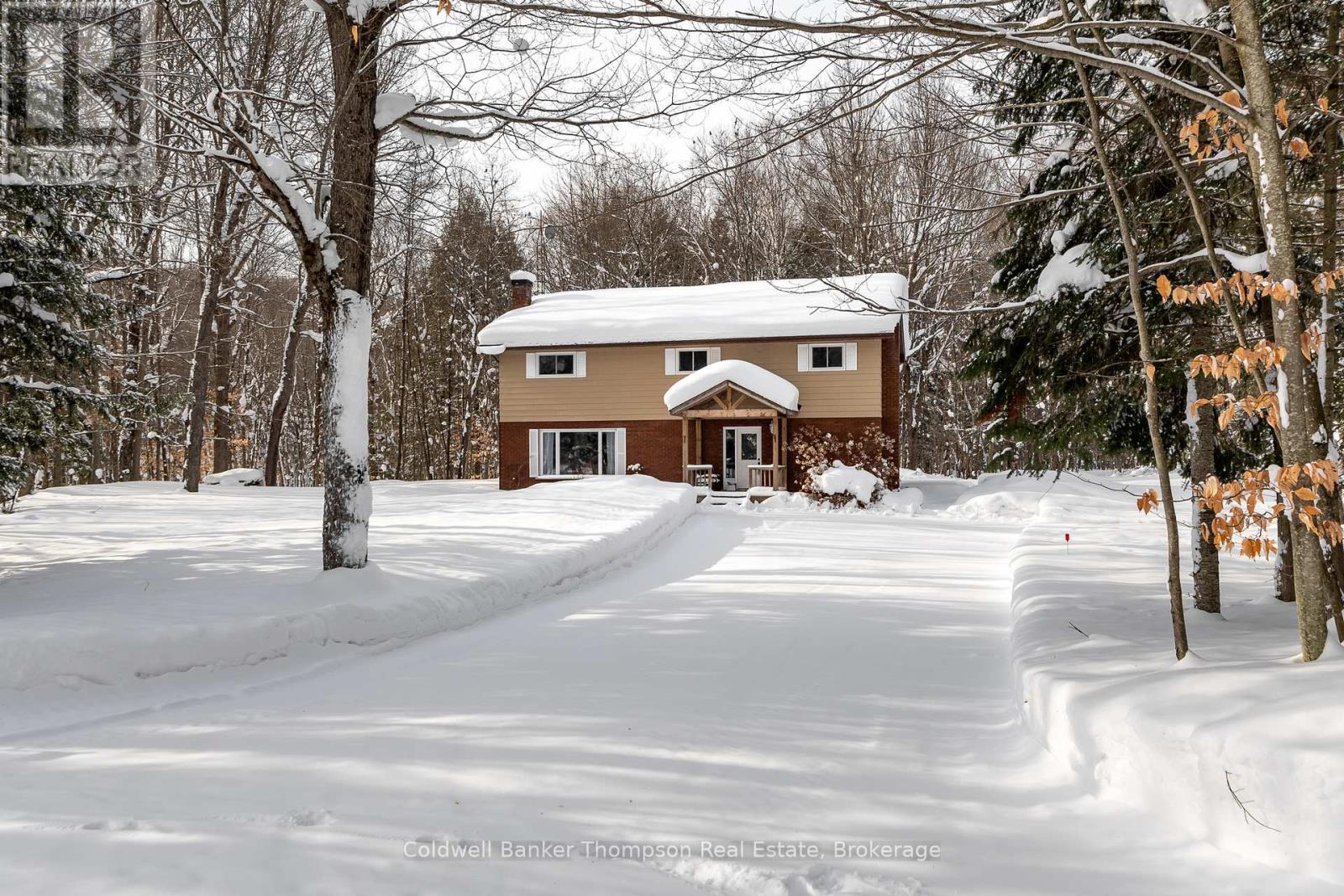 40 WHITE BIRCH LANE, Huntsville, Ontario