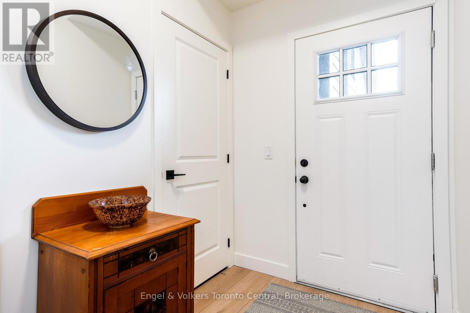 105 - 12 Beausoleil Lane, Blue Mountains, Ontario L9Y 2X5 - Photo 6 - X12736512