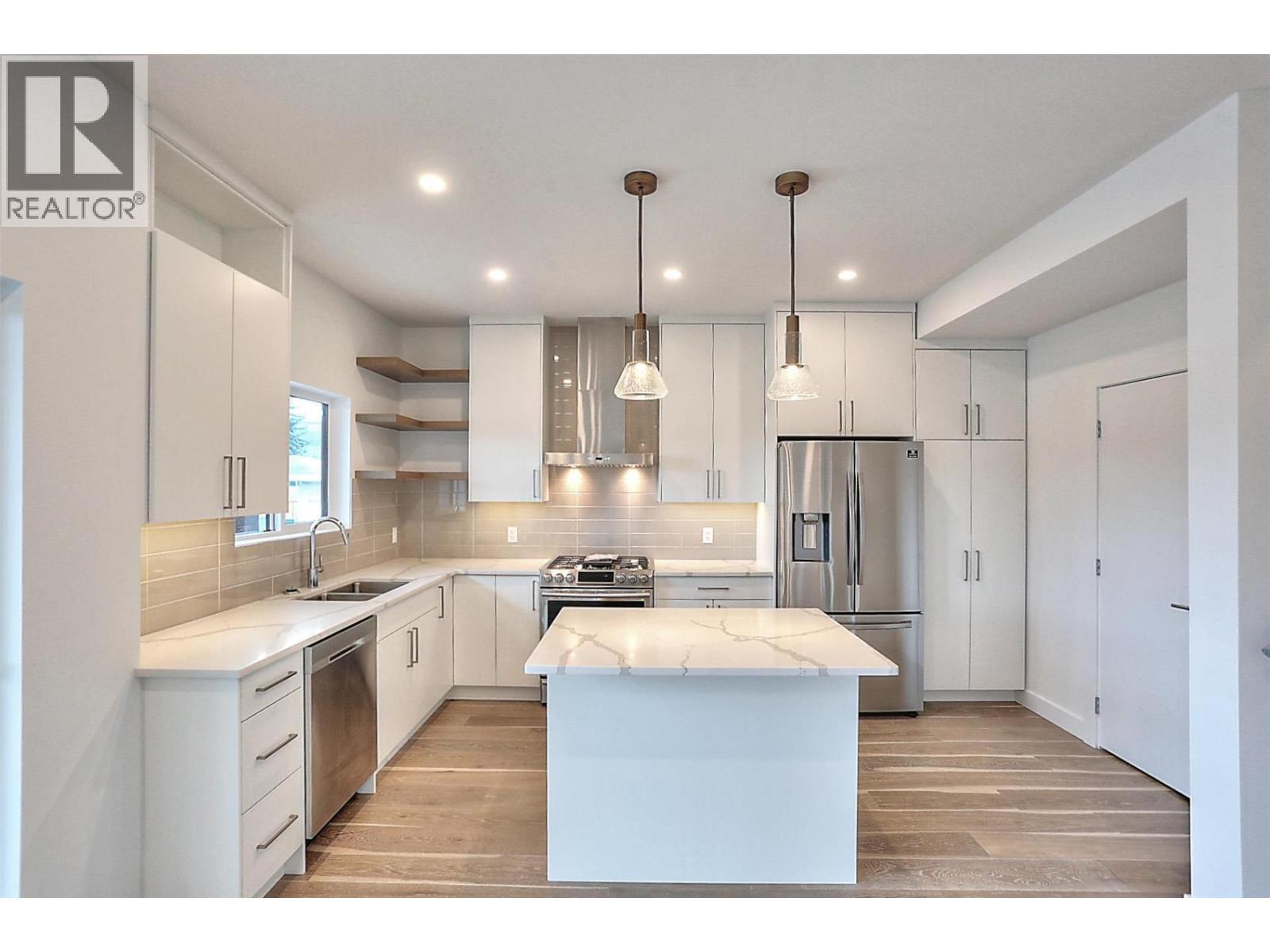 4499 Walker Road Kelowna Photo 7