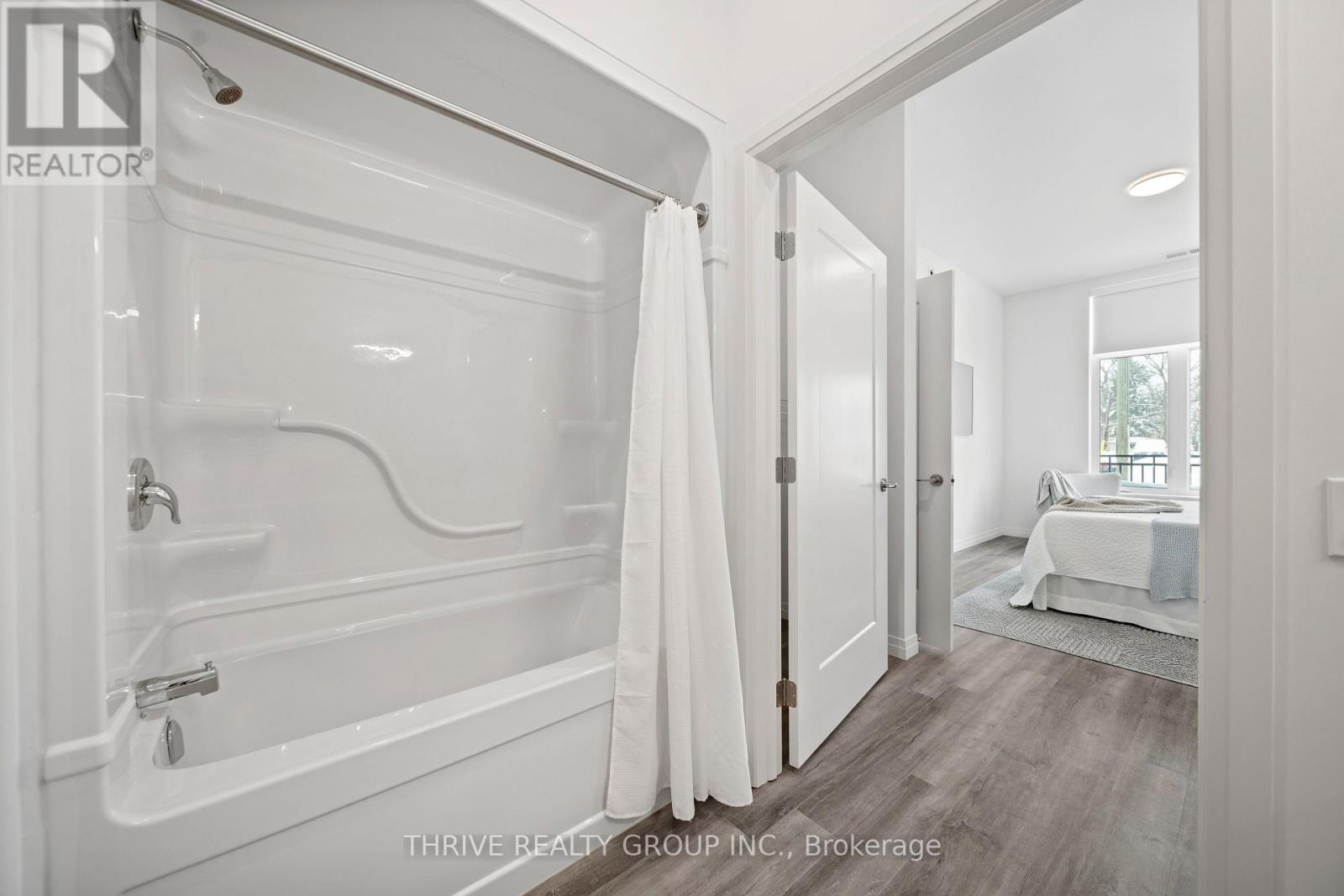 207 - 373 Hill Street, London South, Ontario  N6B 1E3 - Photo 20 - X12736536