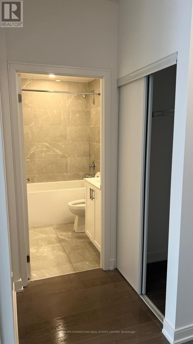 806 - 705 Davis Drive, Newmarket, Ontario  L3Y 0J1 - Photo 14 - N12721874