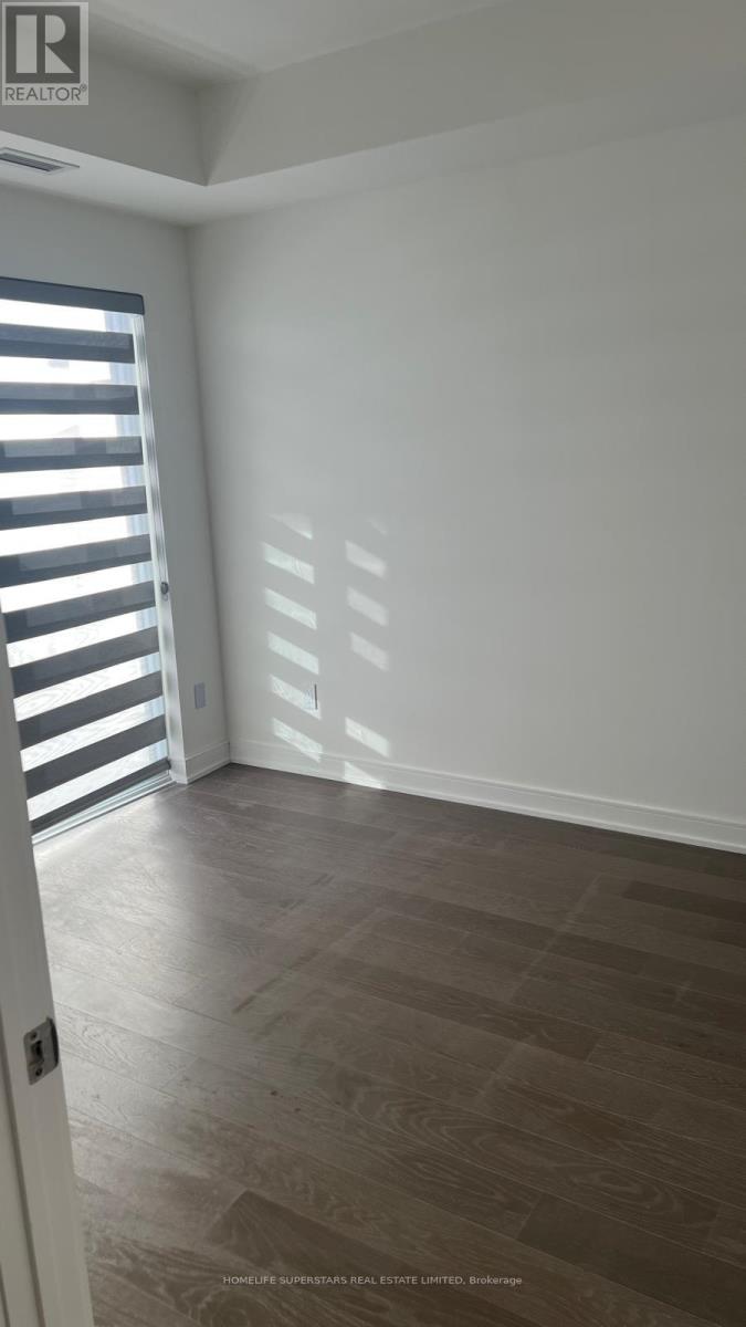 806 - 705 Davis Drive, Newmarket, Ontario  L3Y 0J1 - Photo 4 - N12721874