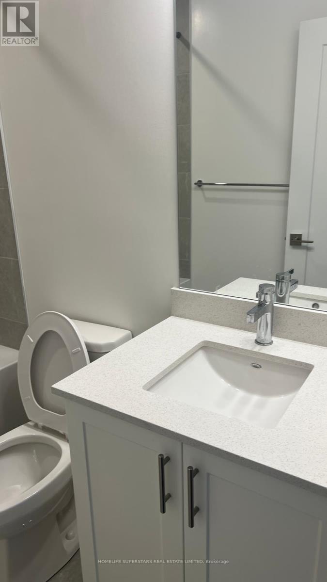 806 - 705 Davis Drive, Newmarket, Ontario  L3Y 0J1 - Photo 9 - N12721874