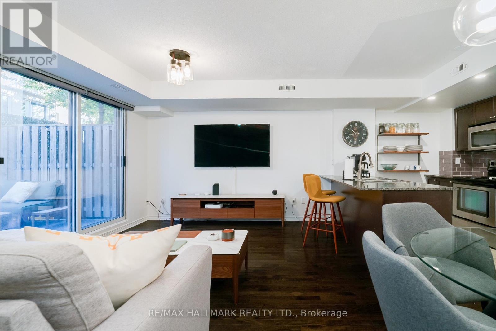 113 - 20 Foundry Avenue, Toronto, Ontario  M6H 4L1 - Photo 1 - W12735030