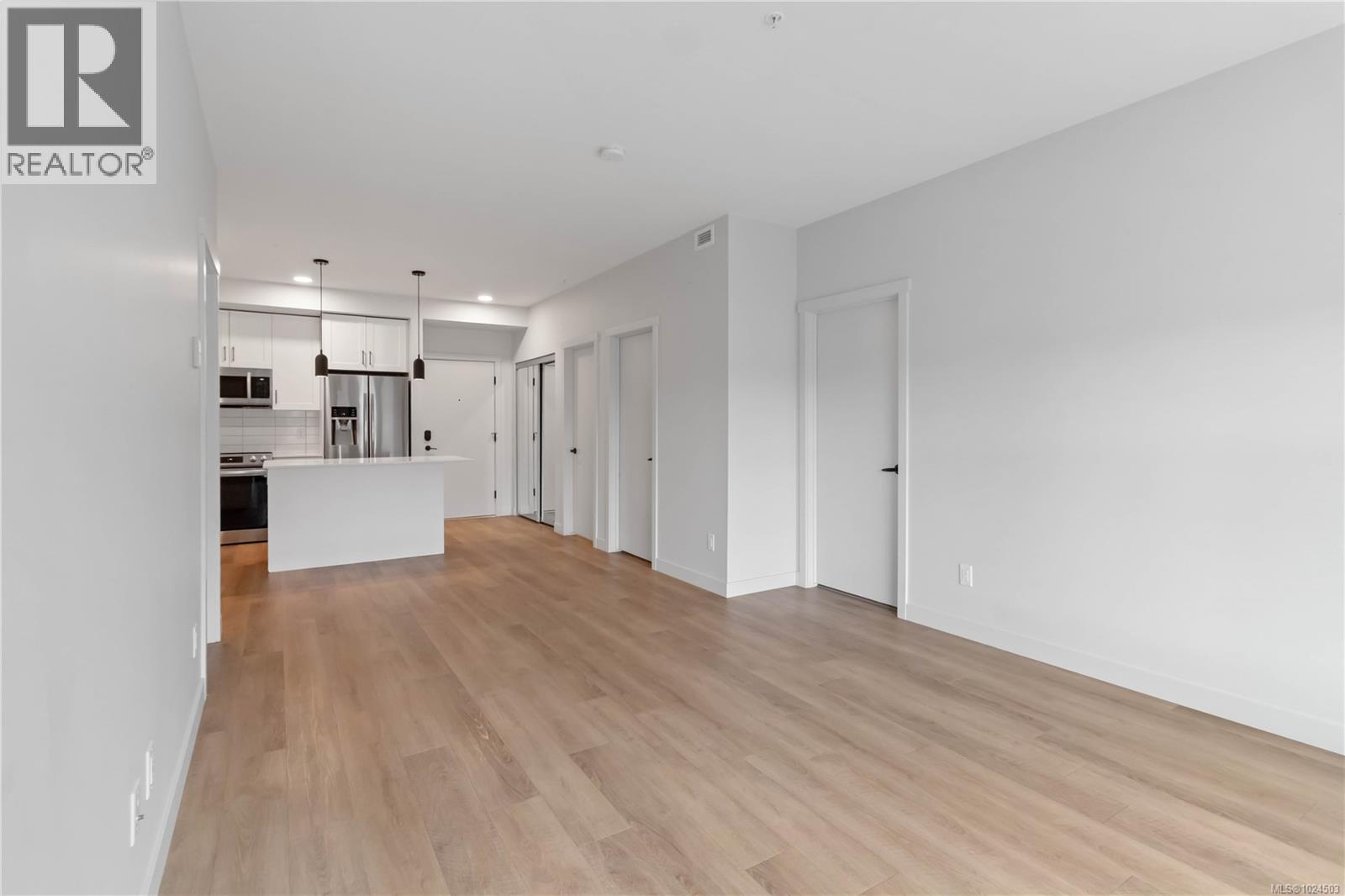 206 2469 Gateway Rd, Langford, British Columbia  V9B 6R7 - Photo 11 - 1024503