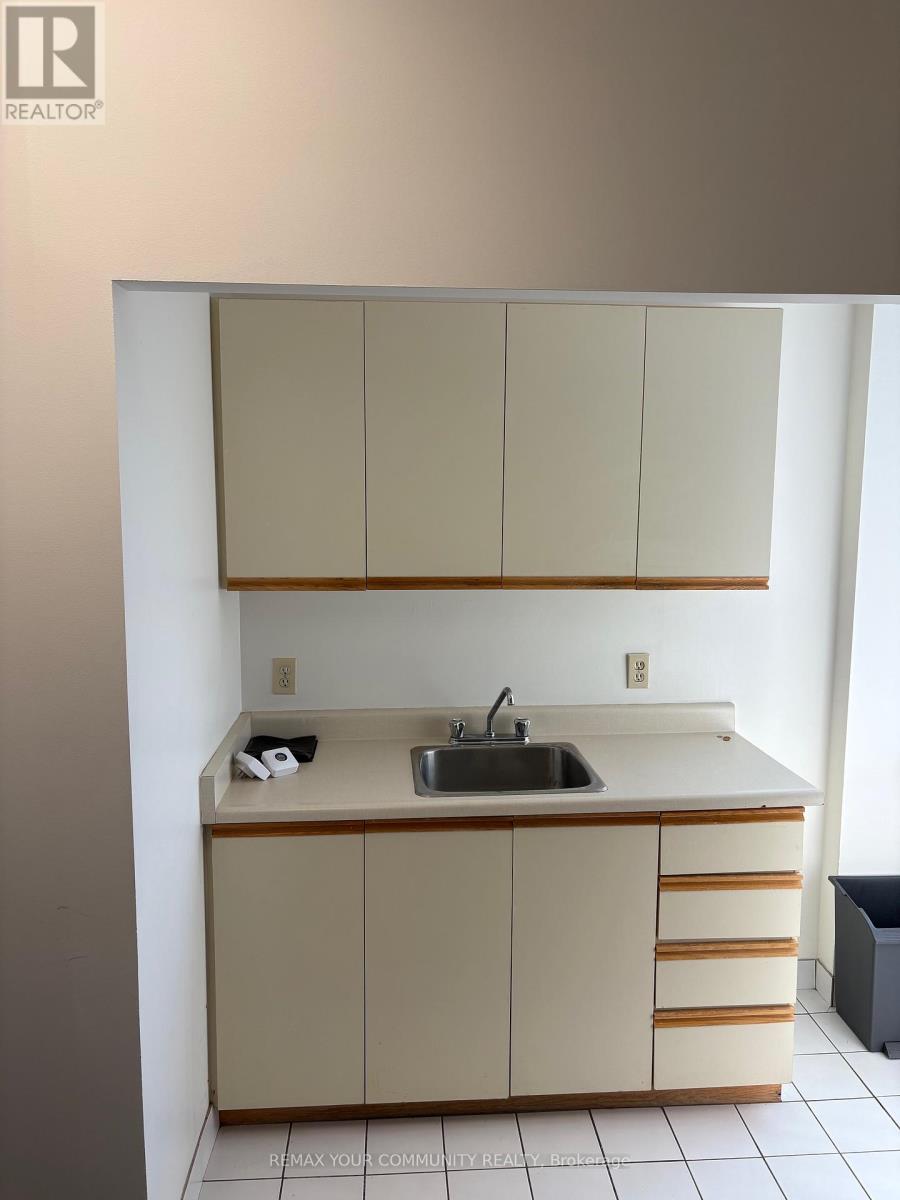 220 - 3075 Fourteenth Avenue, Markham, Ontario  L3R 0G9 - Photo 8 - N12406743