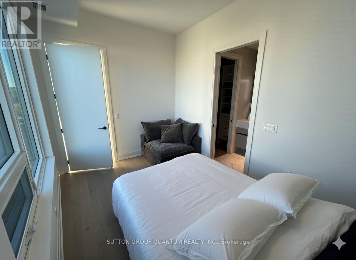 504 - 55 Port Street E, Mississauga (Port Credit), Ontario  L5G 4P3 - Photo 21 - W12433247