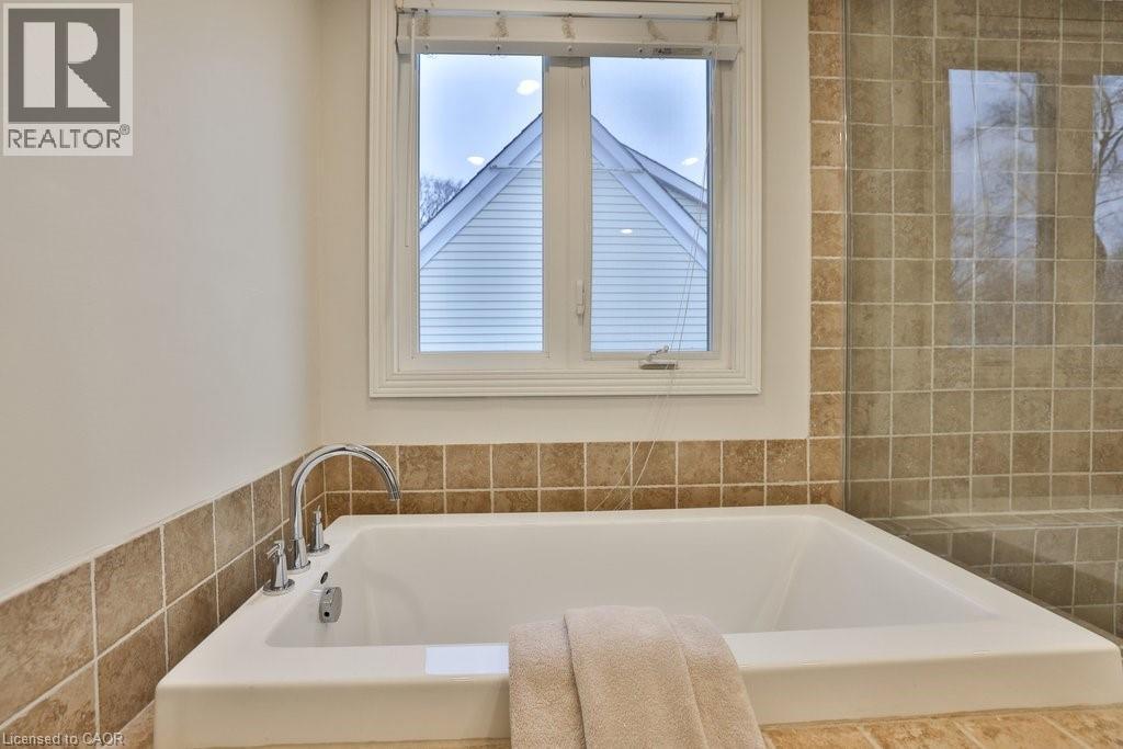 282 Pine Cove Road, Burlington, Ontario  L7N 1W2 - Photo 24 - 40796945