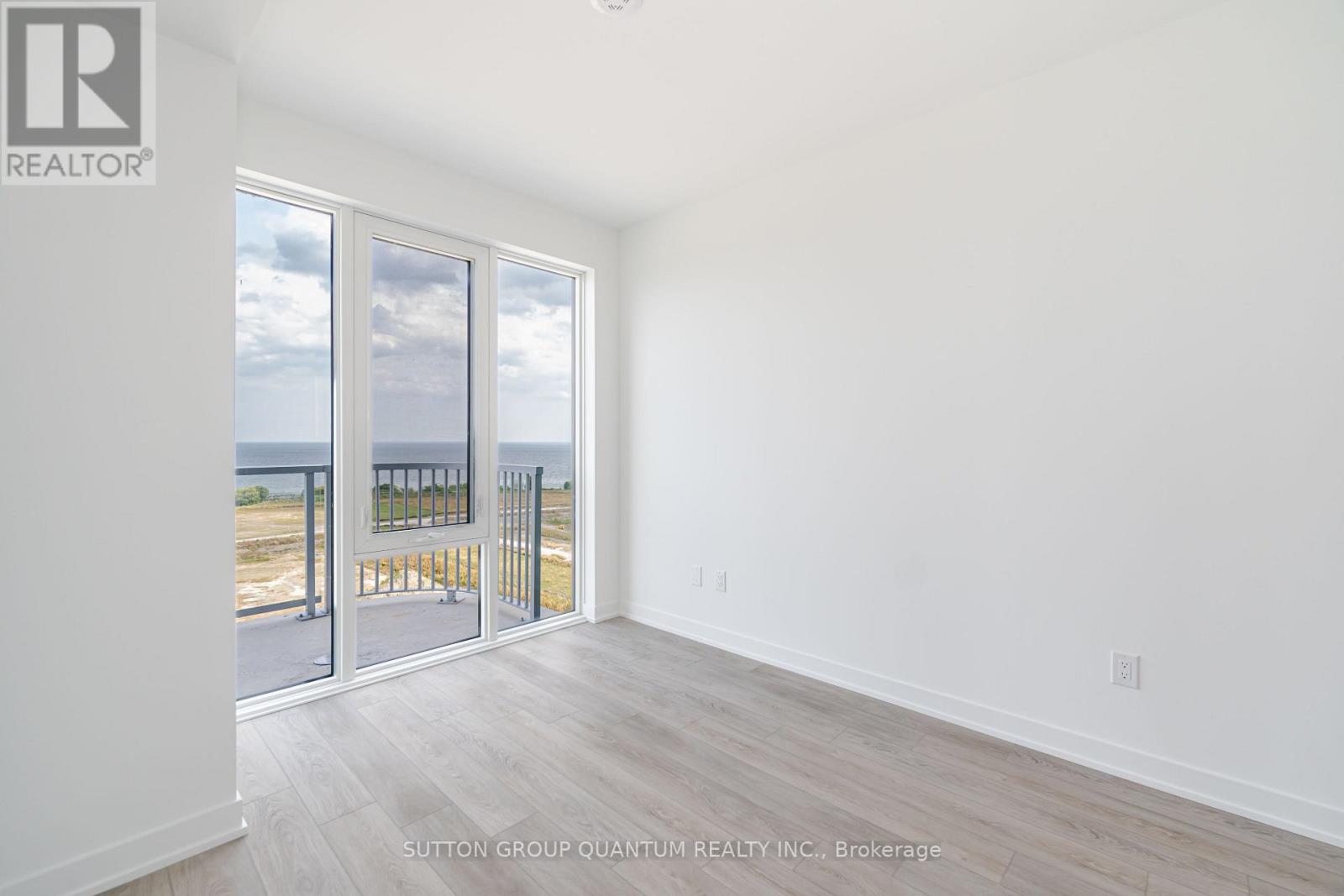 1305 - 220 Missinnihe Way, Mississauga, Ontario  L5H 0A9 - Photo 15 - W9387650