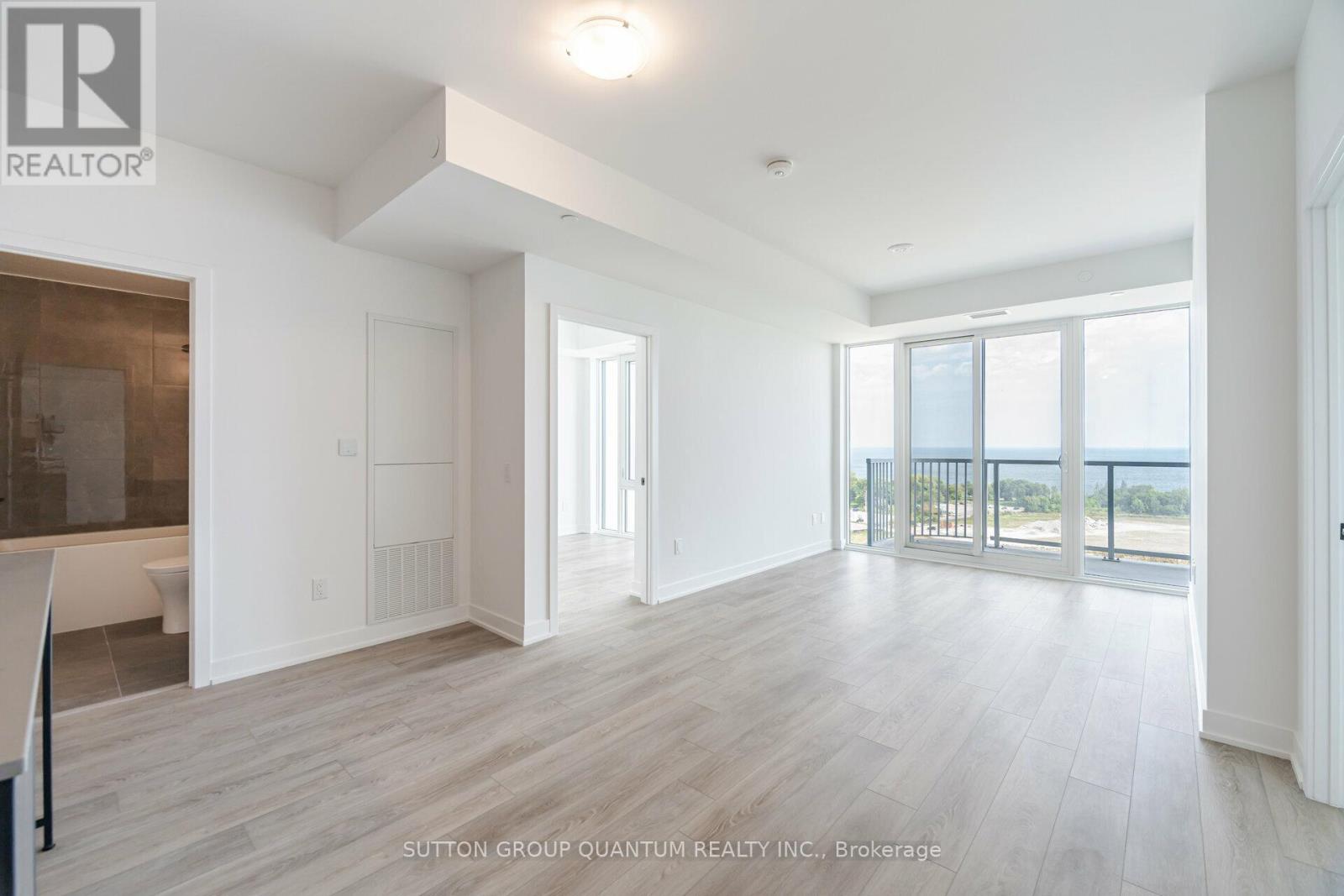 1307 - 220 Missinnihe Way, Mississauga, Ontario  L5H 0A9 - Photo 12 - W9387686