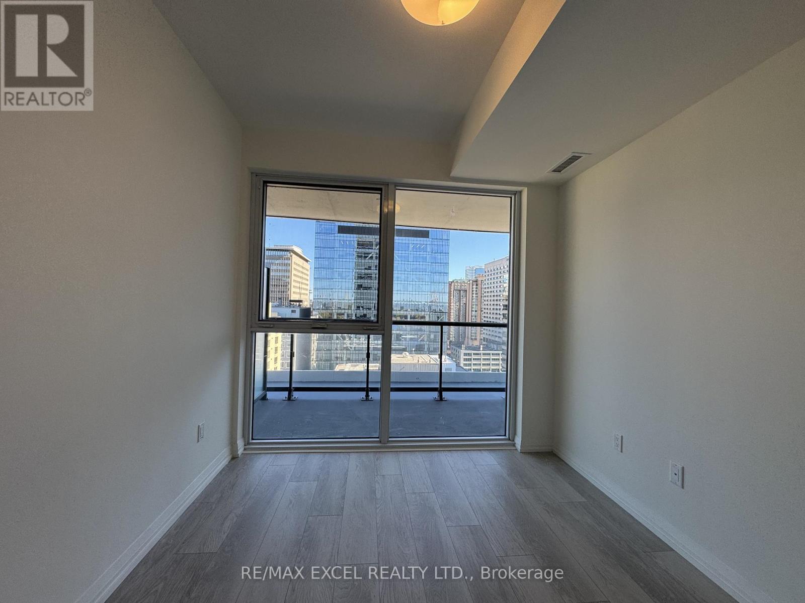 1504 - 280 Dundas Street W, Toronto, Ontario  M5T 0E3 - Photo 17 - C12736500