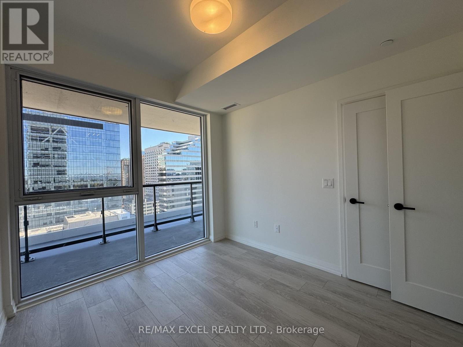 1504 - 280 Dundas Street W, Toronto, Ontario  M5T 0E3 - Photo 18 - C12736500