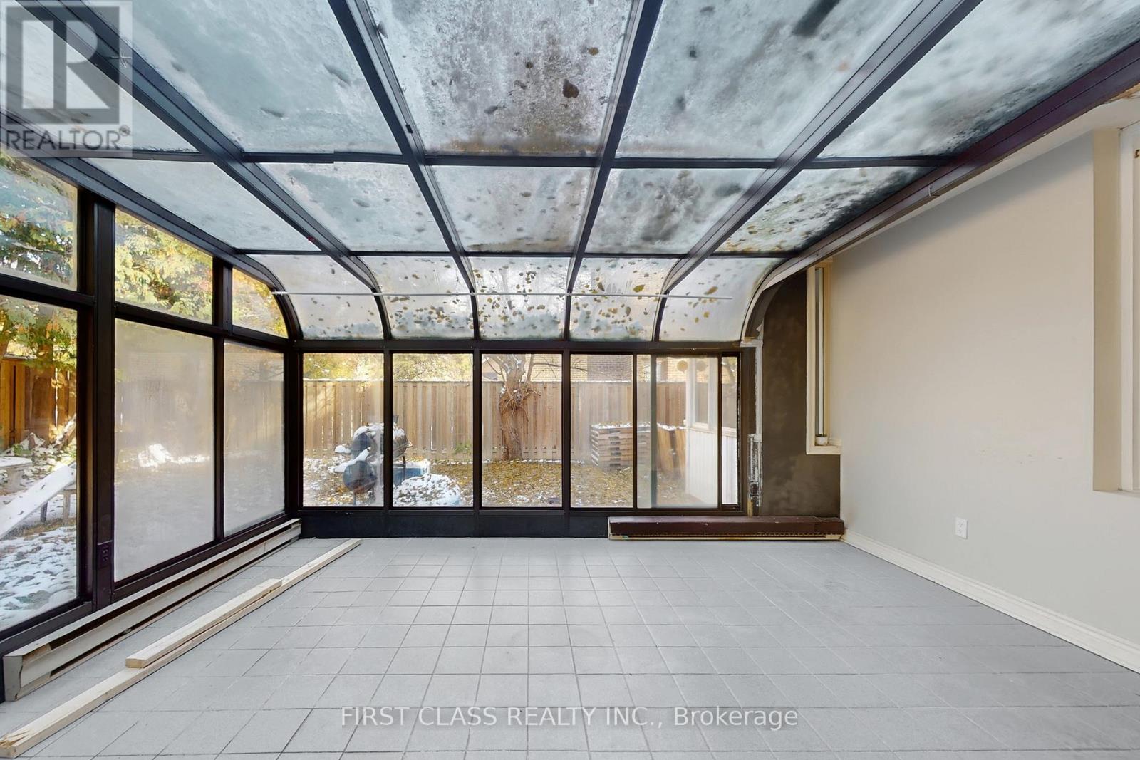 8 Fernside Court, Toronto, Ontario  M2N 6A1 - Photo 20 - C12736558