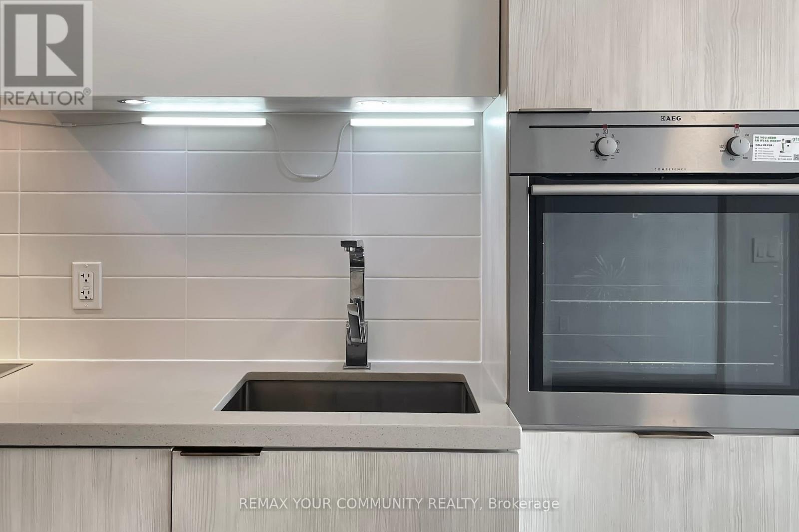 3701 - 8 Eglinton Avenue E, Toronto, Ontario  M4P 1A6 - Photo 18 - C12736592