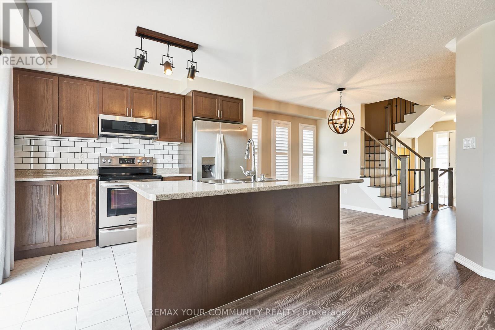 10 Don Hadden Crescent, Brock, Ontario  L0C 1H0 - Photo 10 - N12736574