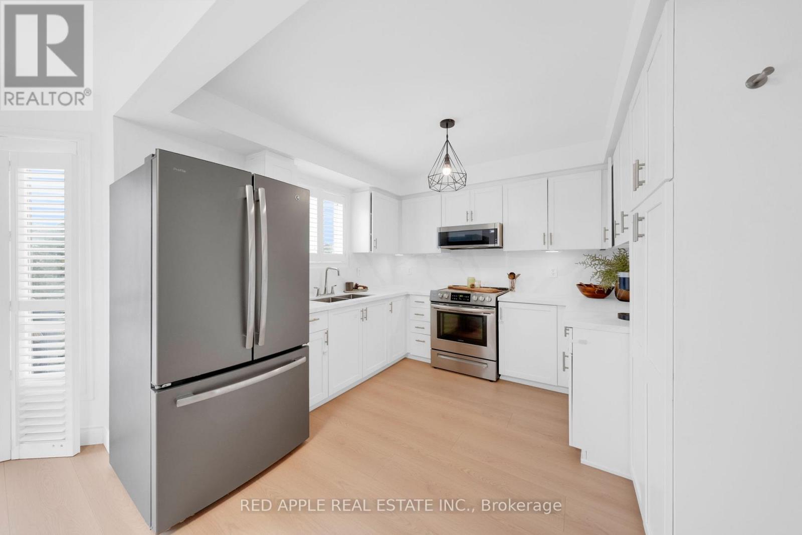 131 Northgate Drive, Bradford West Gwillimbury (Bradford), Ontario  L3Z 2Z7 - Photo 15 - N12736582