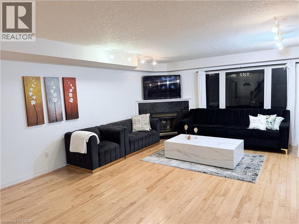 23 Marsh Crescent, Guelph, Ontario  N1L 1M9 - Photo 2 - 40799935