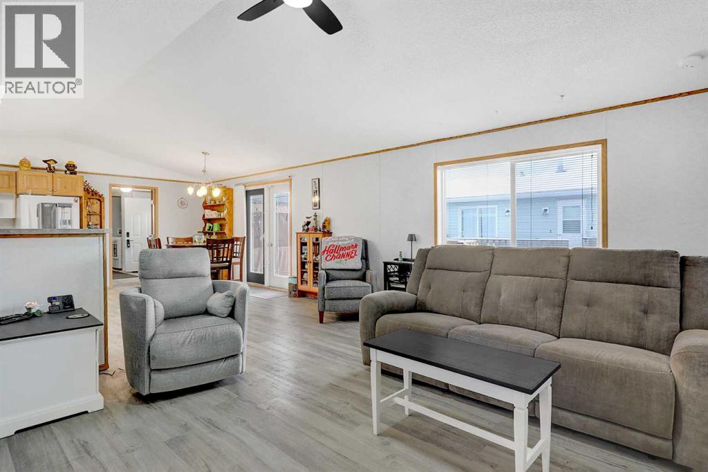 10914 96 Street, Clairmont, Alberta  T8X 5B8 - Photo 9 - A2281993