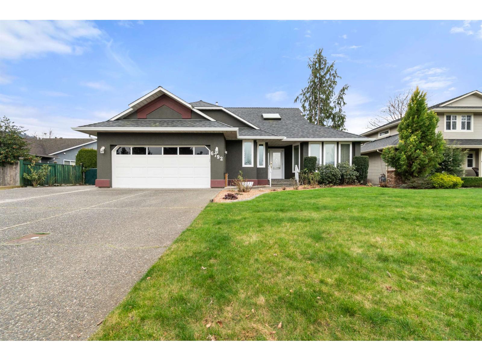 6792 Henry Street, Sardis South, Chilliwack, British Columbia  V2R 2W1 - Photo 1 - R3083834