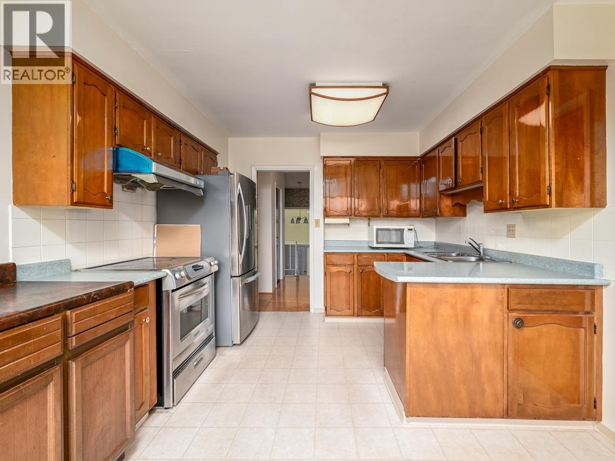 6031 Alta Court, Richmond, British Columbia  V7C 4A2 - Photo 16 - R3083502