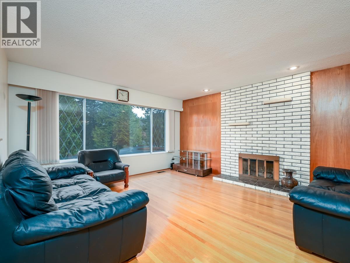 6031 Alta Court, Richmond, British Columbia  V7C 4A2 - Photo 29 - R3083502