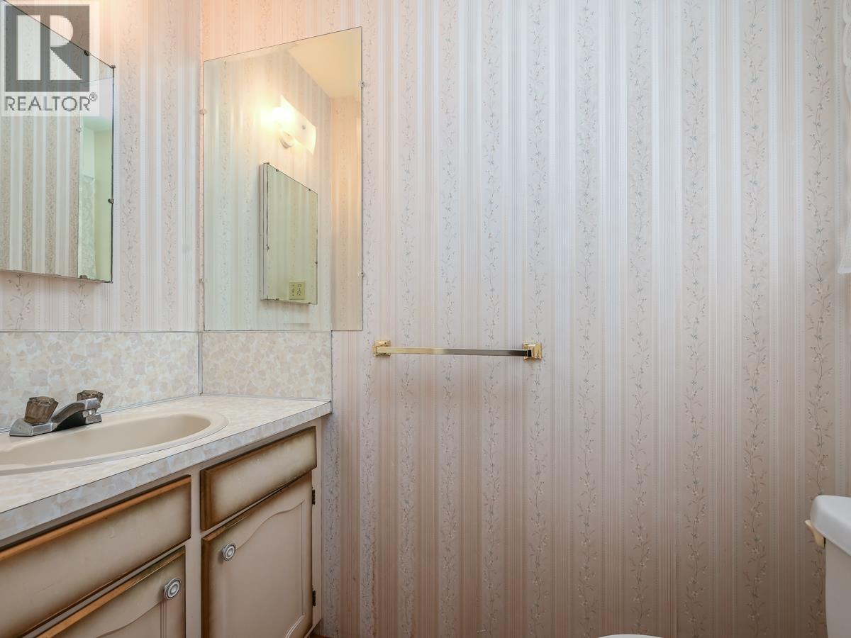 6031 Alta Court, Richmond, British Columbia  V7C 4A2 - Photo 22 - R3083502