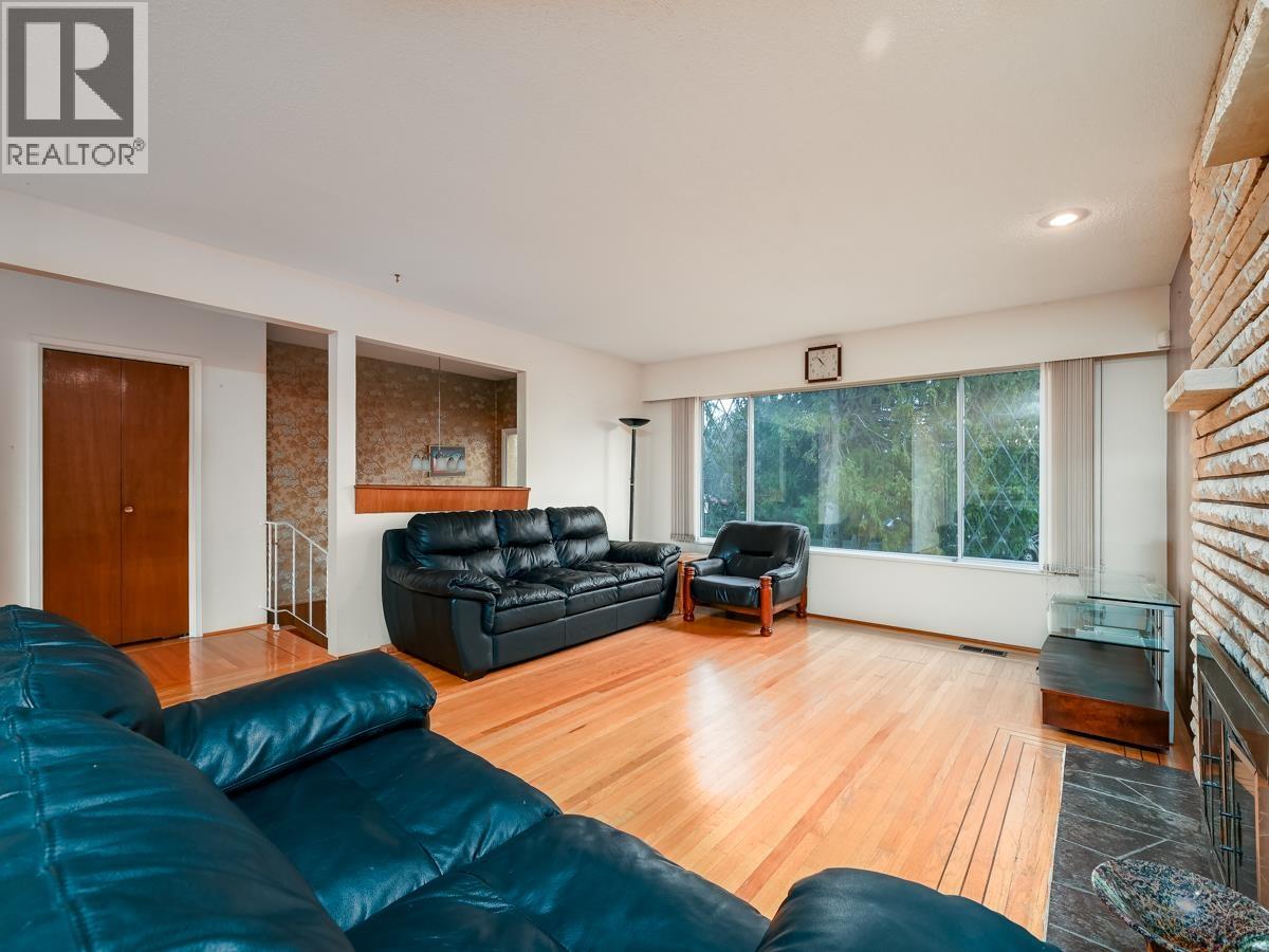 6031 Alta Court, Richmond, British Columbia  V7C 4A2 - Photo 28 - R3083502