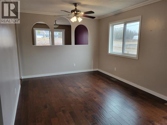 155 Vanderview Drive, Vanderhoof, British Columbia  V0J 3A2 - Photo 12 - R3083779