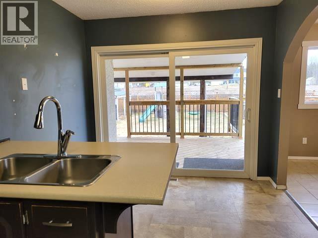 155 Vanderview Drive, Vanderhoof, British Columbia  V0J 3A2 - Photo 8 - R3083779