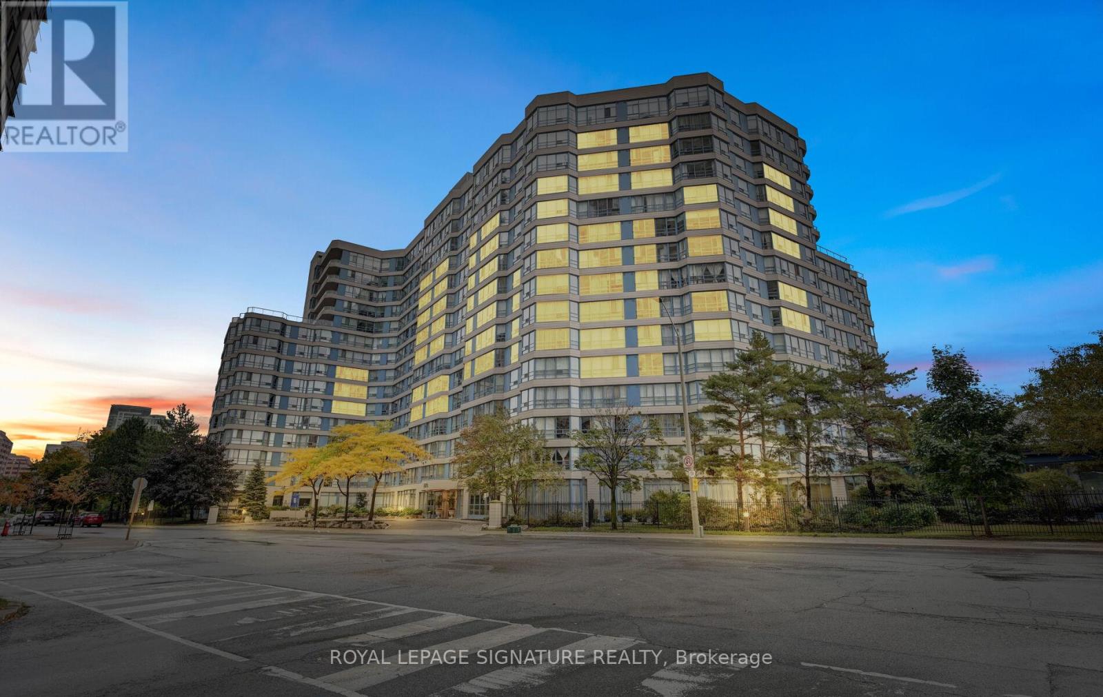 308 - 250 WEBB DRIVE, Mississauga, Ontario