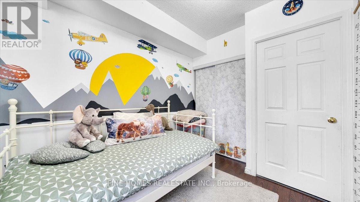 2072 - 3041 Finch Avenue W, Toronto, Ontario  M9M 0A4 - Photo 12 - W12736528