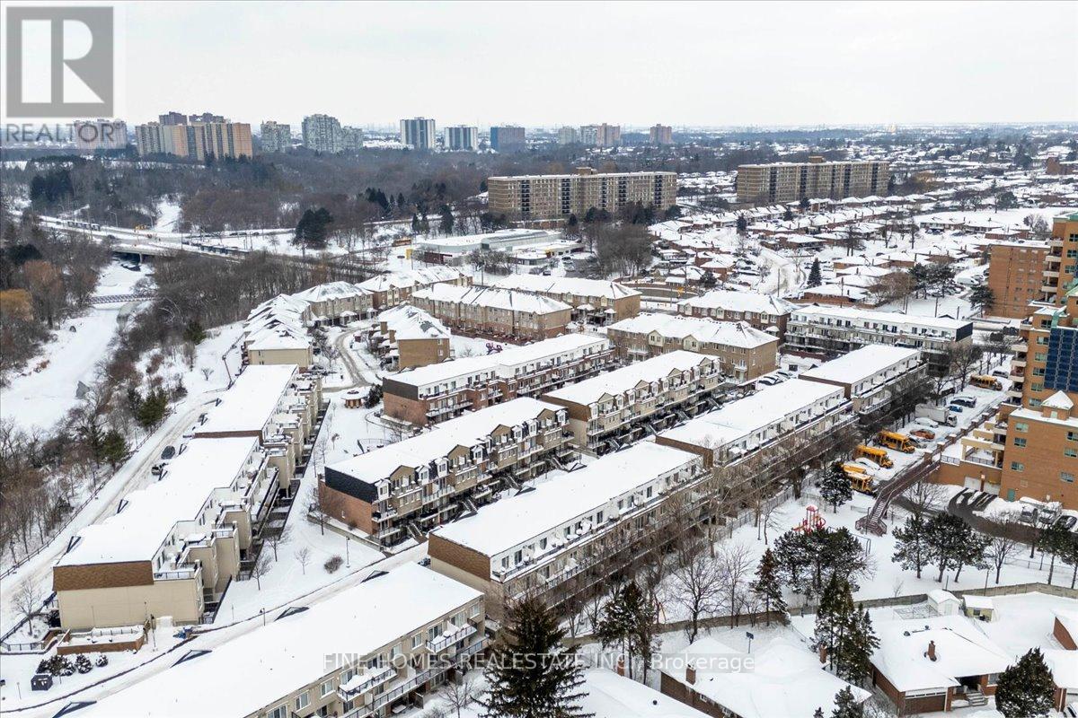 2072 - 3041 Finch Avenue W, Toronto, Ontario  M9M 0A4 - Photo 21 - W12736528