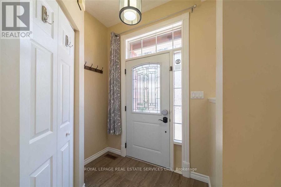 149 Roxton Road, Oakville, Ontario  L6H 6N3 - Photo 2 - W12736586