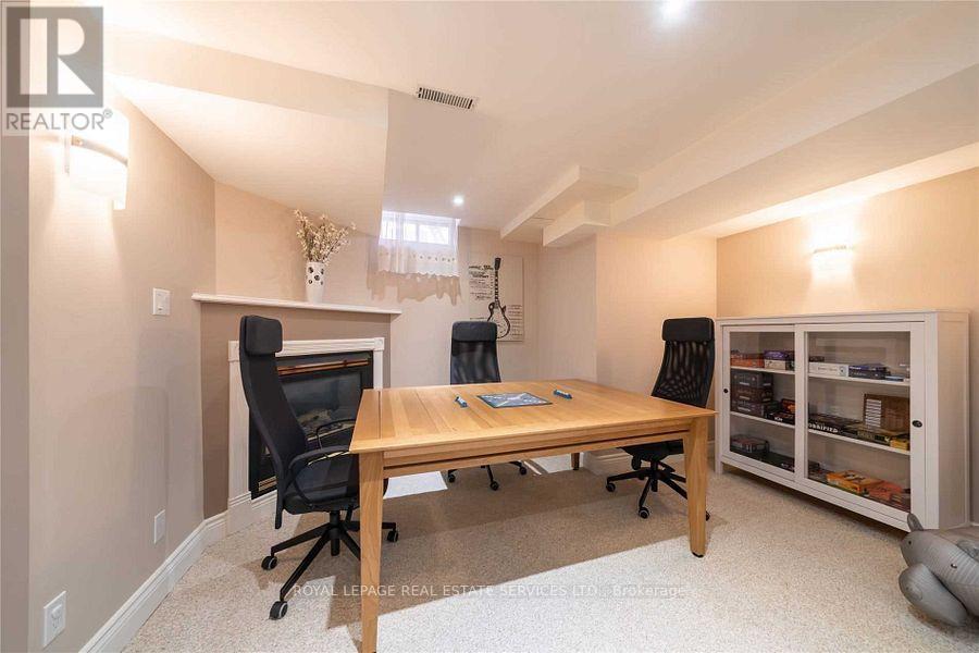 149 Roxton Road, Oakville, Ontario  L6H 6N3 - Photo 25 - W12736586