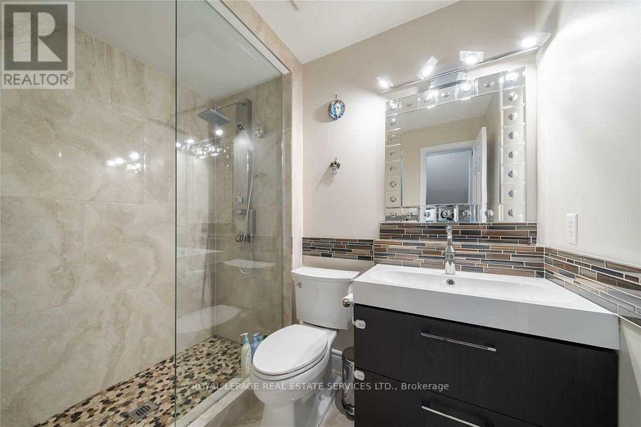 149 Roxton Road, Oakville, Ontario  L6H 6N3 - Photo 28 - W12736586