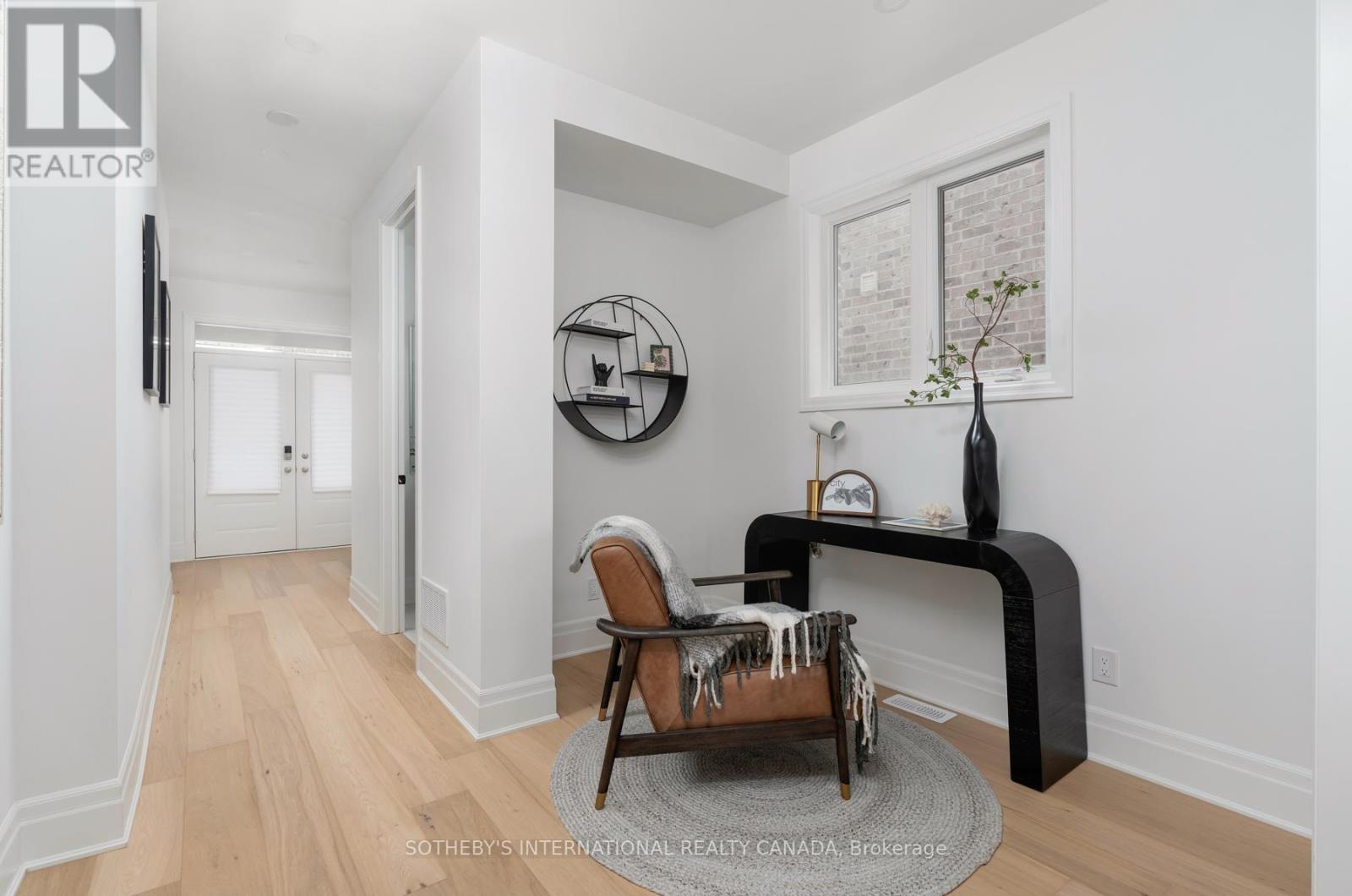 1556 Cookman Drive, Milton, Ontario  L9E 2A7 - Photo 4 - W12736588