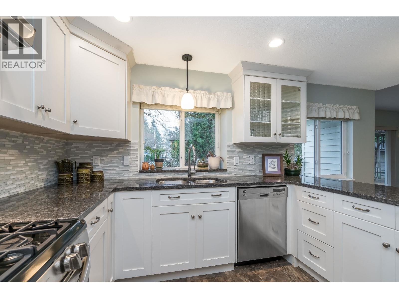 12020 Dover Street, Maple Ridge, British Columbia  V2X 7X8 - Photo 22 - R3083692