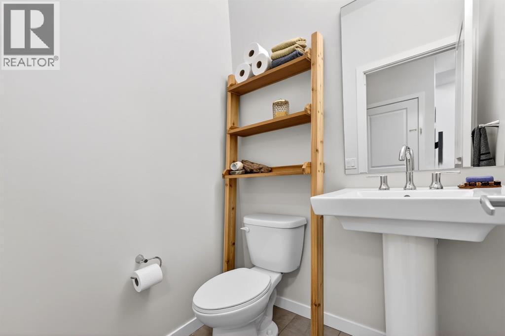 276 Hillcrest Drive Sw, Airdrie, Alberta  T4B 4C7 - Photo 21 - A2281240