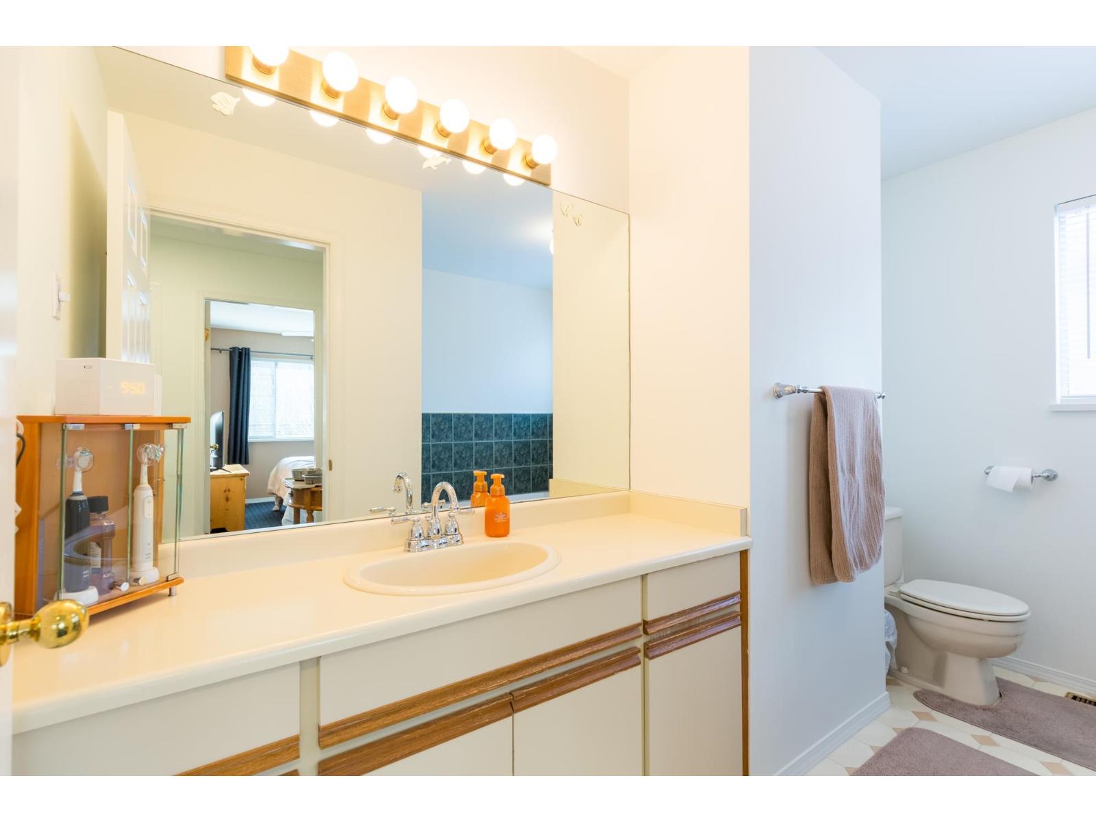 15450 91a Avenue, Surrey, British Columbia  V3R 9W8 - Photo 18 - R3083711