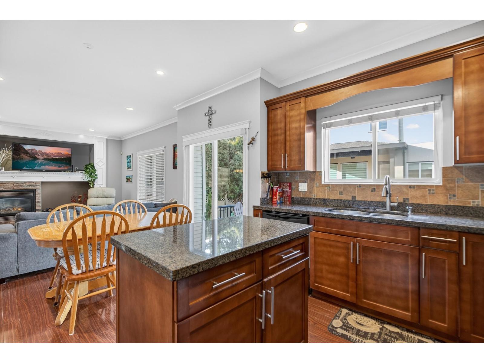 2363 157a Street, Surrey, British Columbia  V4A 9Y4 - Photo 7 - R3083875