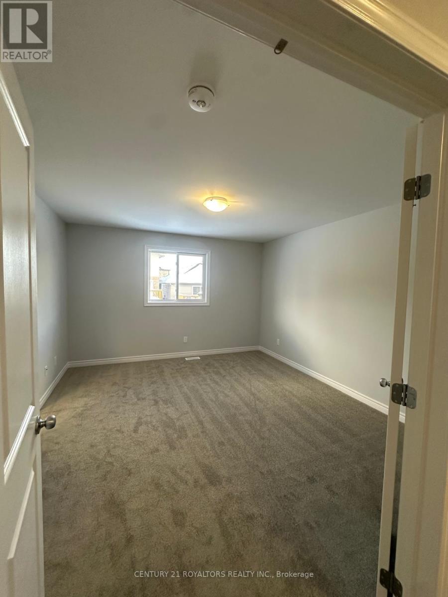 240 O'neil Street, Peterborough, Ontario  K9J 6X4 - Photo 32 - X12736510