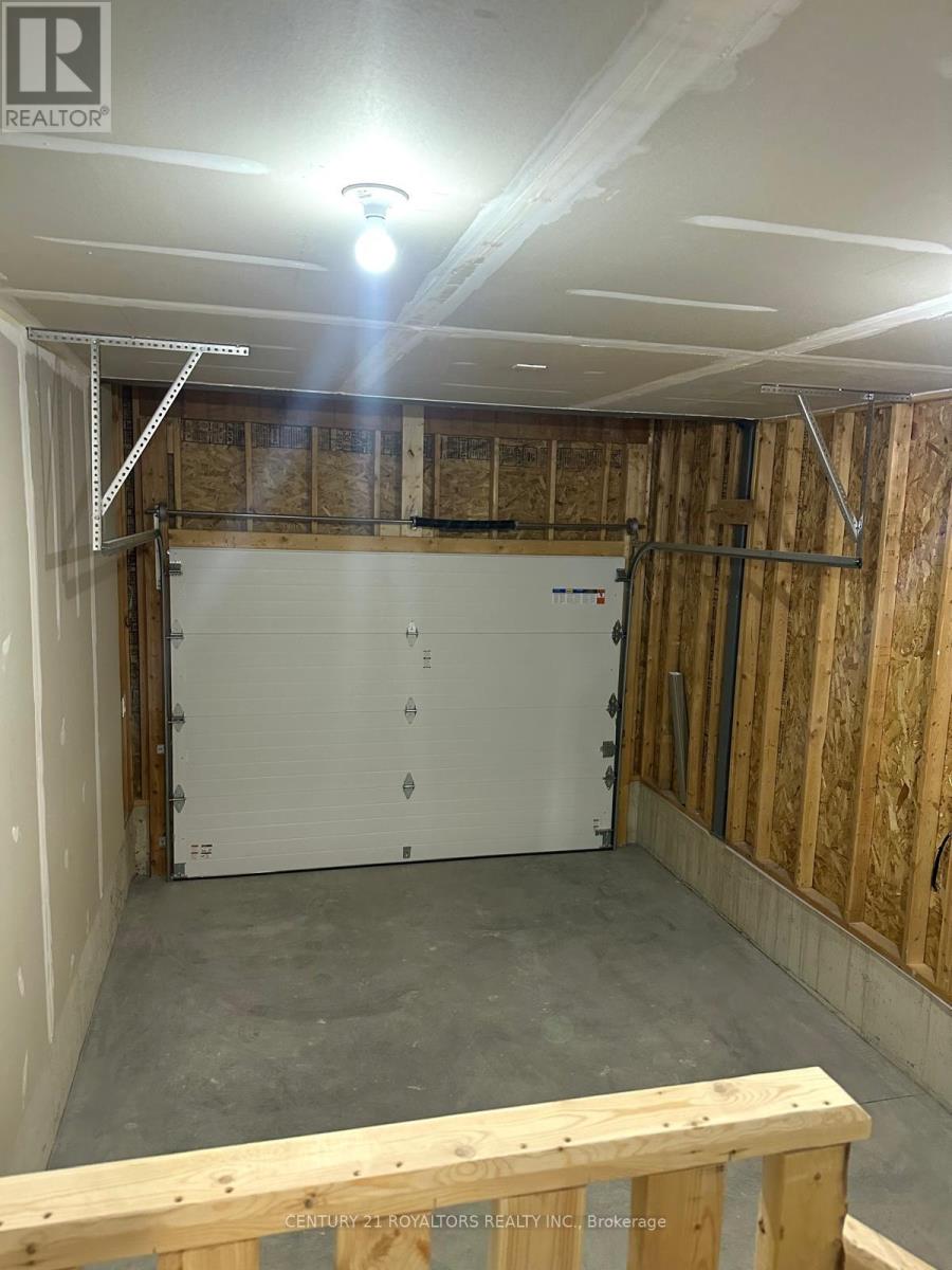 240 O'neil Street, Peterborough, Ontario  K9J 6X4 - Photo 34 - X12736510