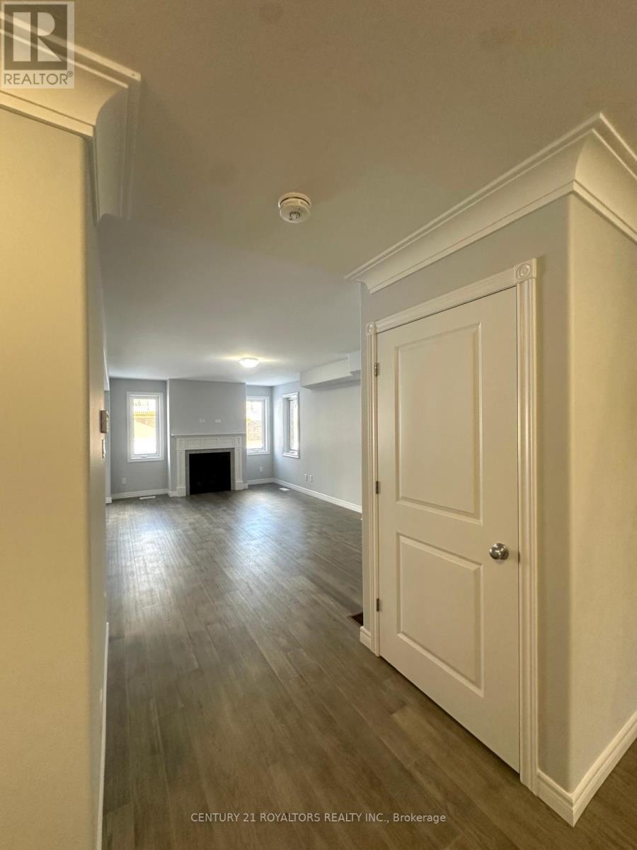 240 O'neil Street, Peterborough, Ontario  K9J 6X4 - Photo 8 - X12736510