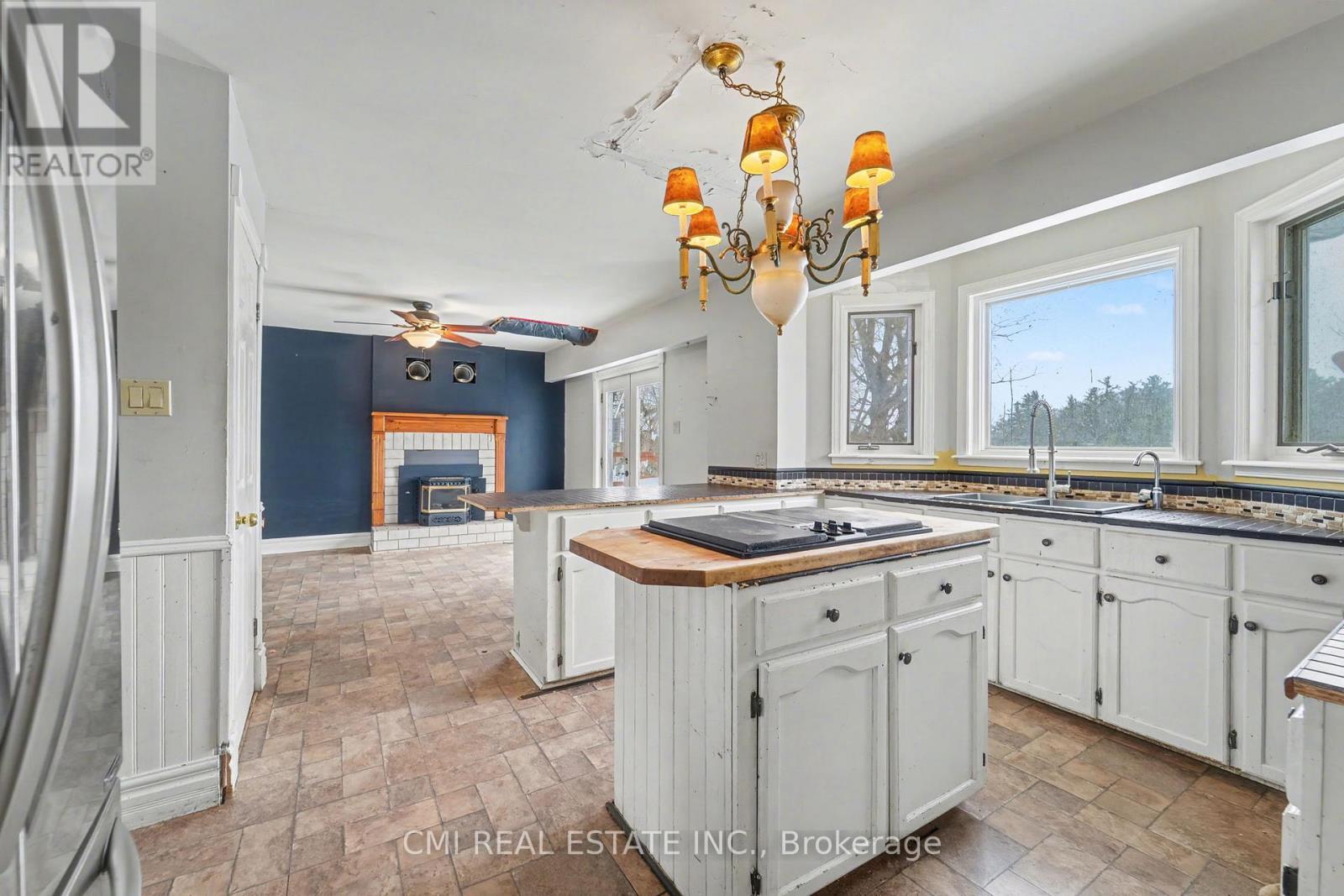 4810 Mohrs Road, Ottawa, Ontario  K7S 3G7 - Photo 12 - X12736518