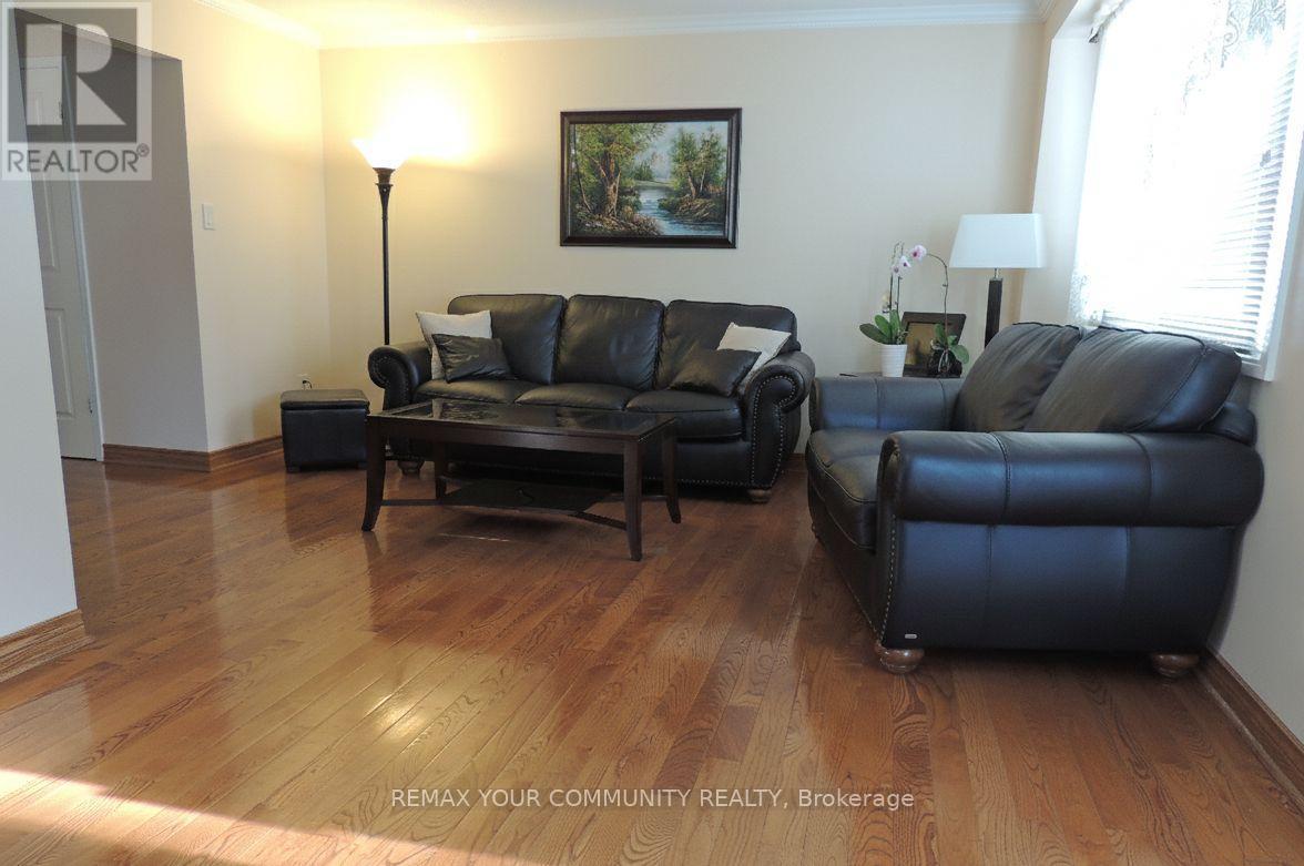 2634 Canberra Road, Mississauga, Ontario  L5N 1V3 - Photo 11 - W12736330