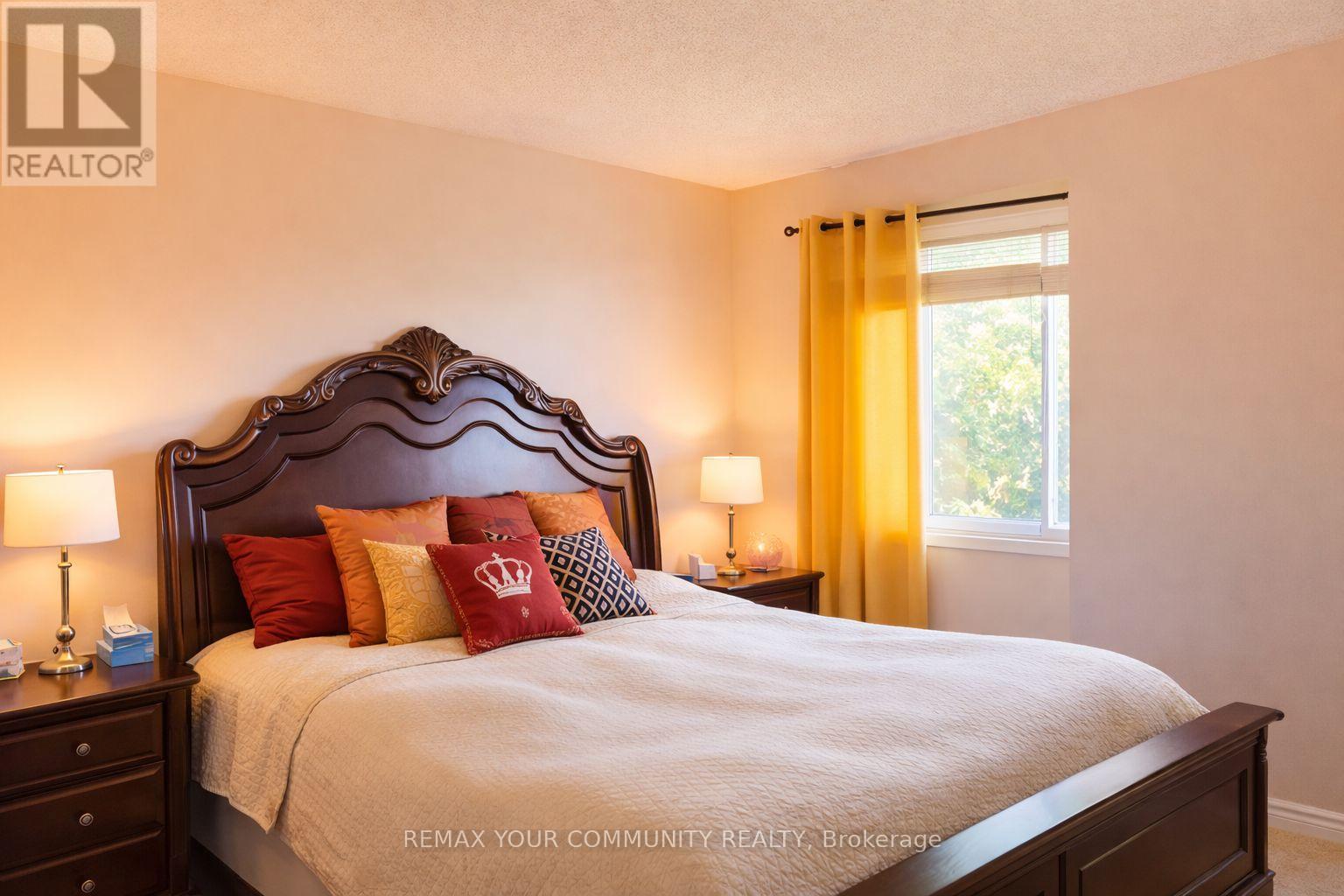 2634 Canberra Road, Mississauga, Ontario  L5N 1V3 - Photo 3 - W12736330